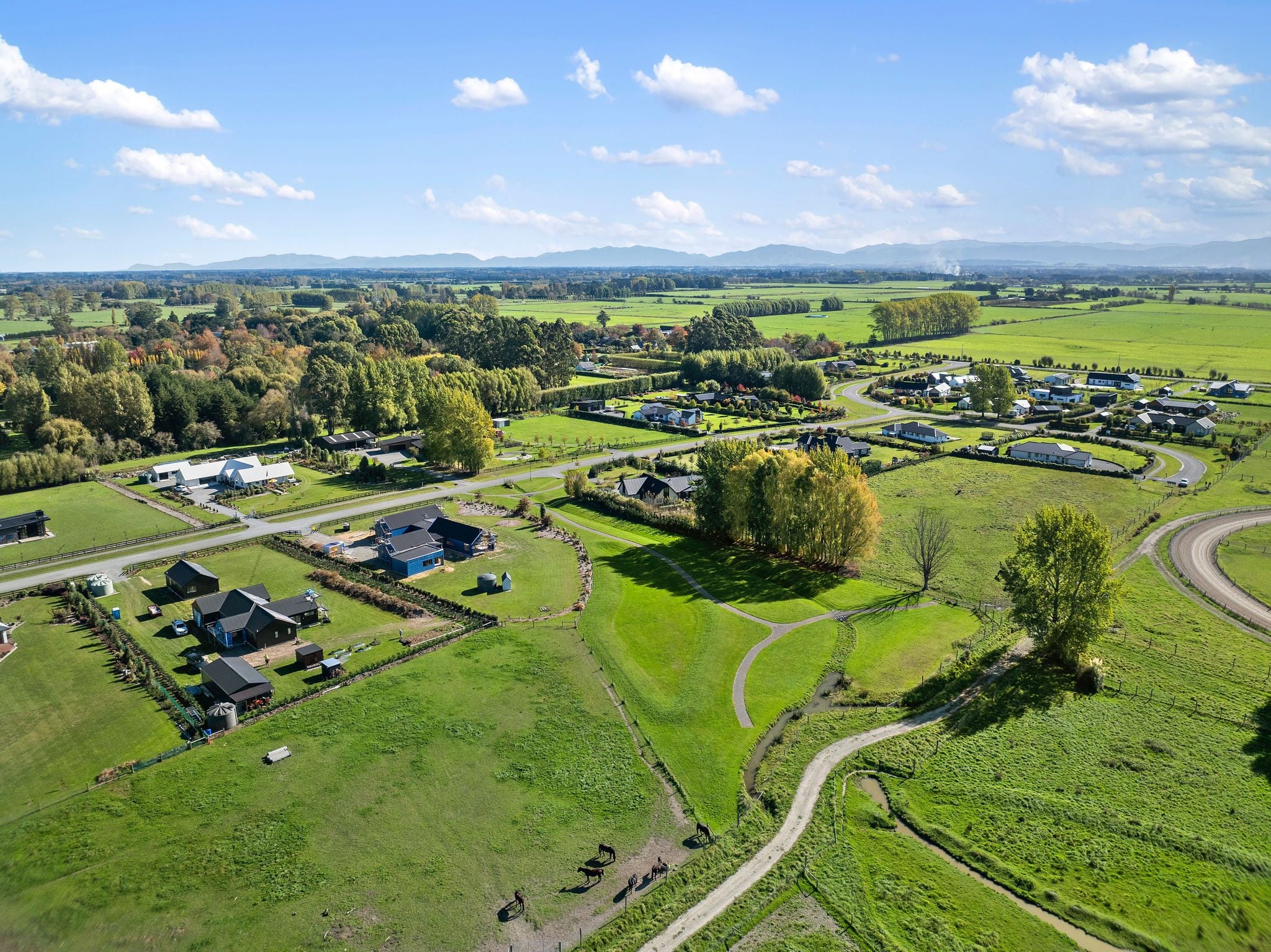Hallfield of Ohoka — lifestyle section view 10