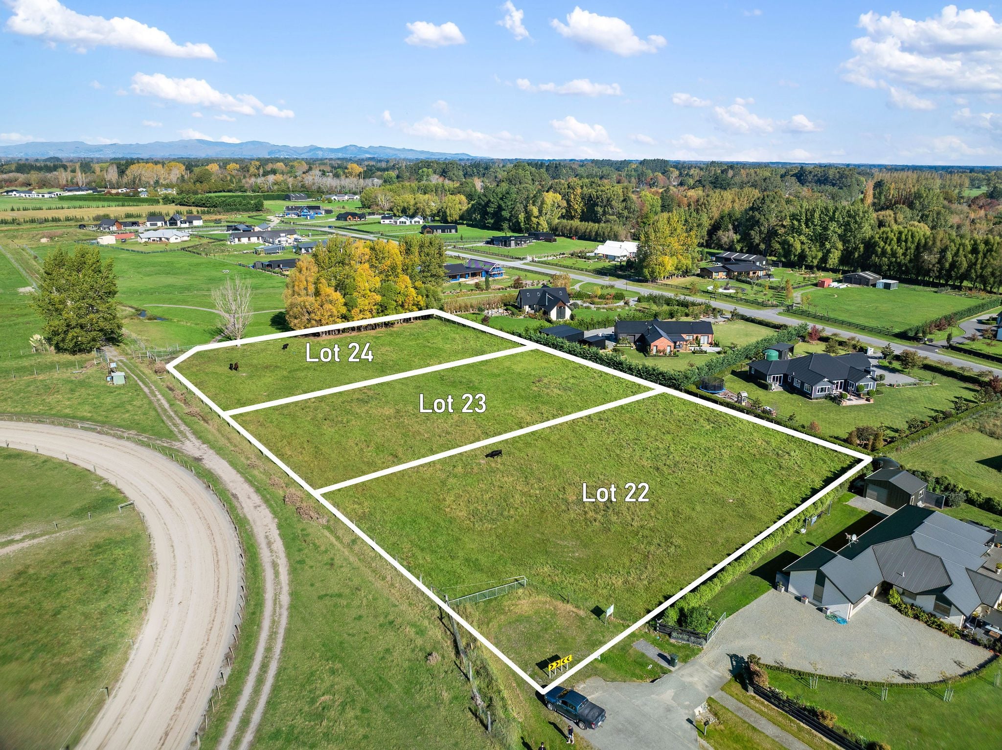 Hallfield of Ohoka — lifestyle section view 12