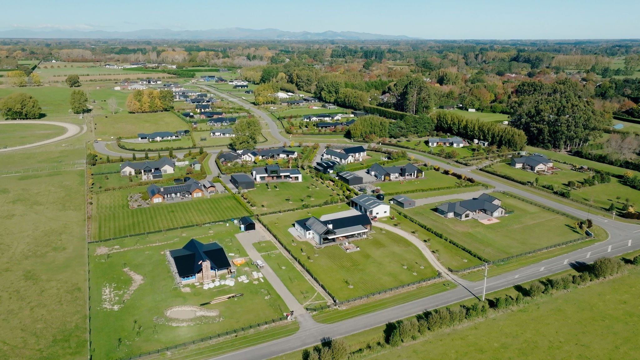 Hallfield of Ohoka — lifestyle section view 16